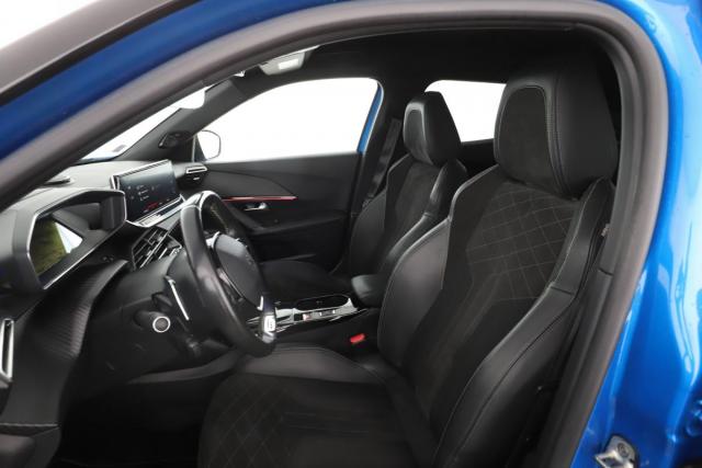 Peugeot 2008 image 6