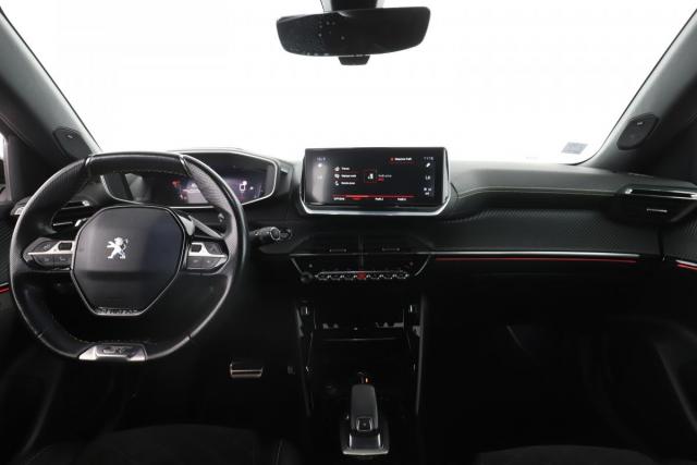 Peugeot 2008 image 2