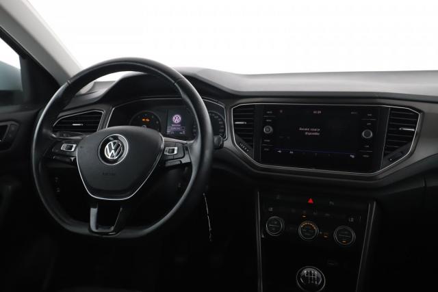 Volkswagen T-Roc image 3
