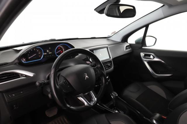 Peugeot 2008 image 3