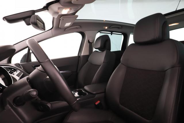 Peugeot 3008 image 1