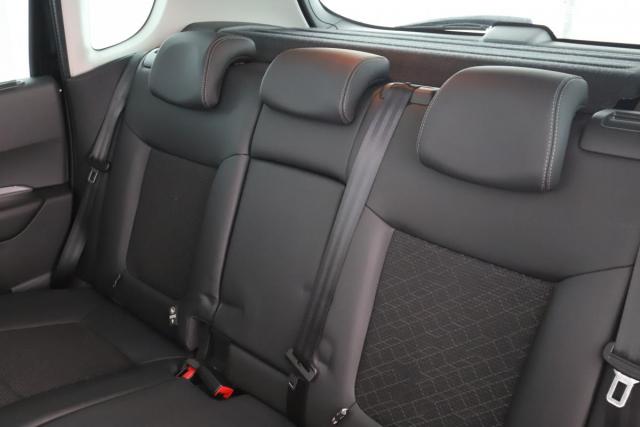 Peugeot 3008 image 3