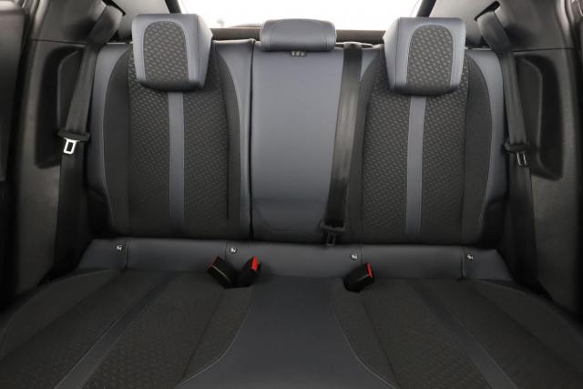 Peugeot 2008 image 3