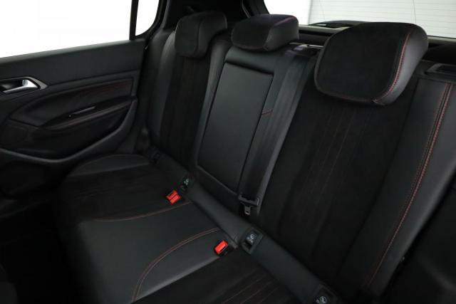 Peugeot 308 image 9