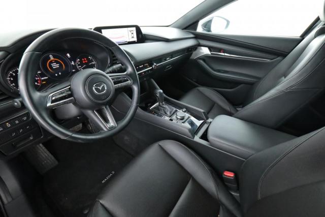 Mazda 3 image 8