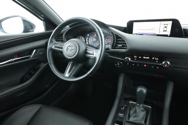 Mazda 3 image 7