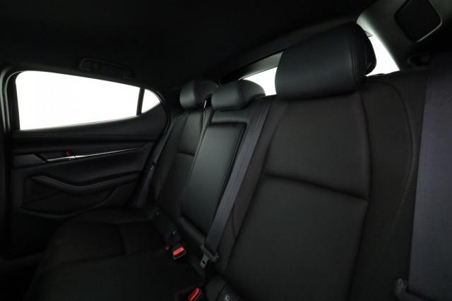 Mazda 3 image 4