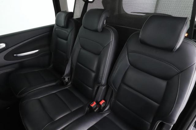 Ford Galaxy image 5