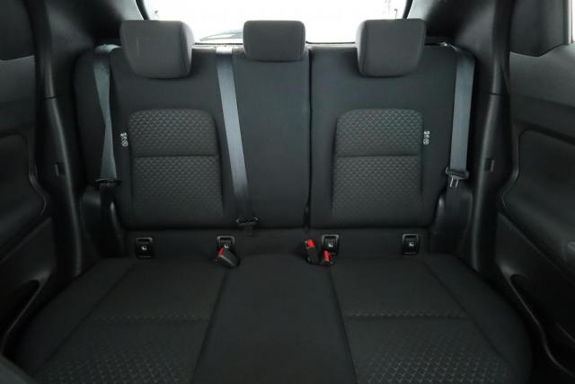 Nissan Juke image 8
