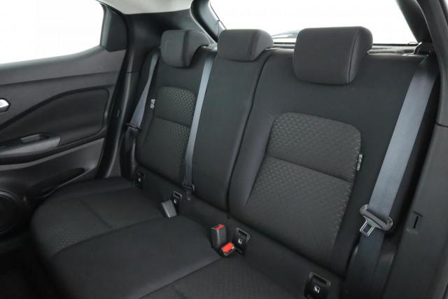 Nissan Juke image 5