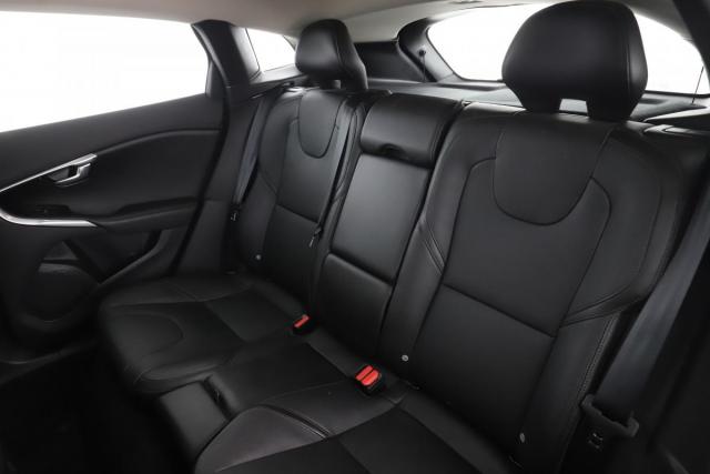 Volvo V40 image 8