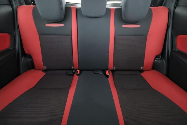 Toyota Yaris image 6