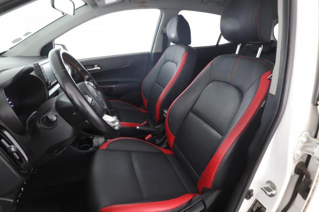 Kia Picanto image 8