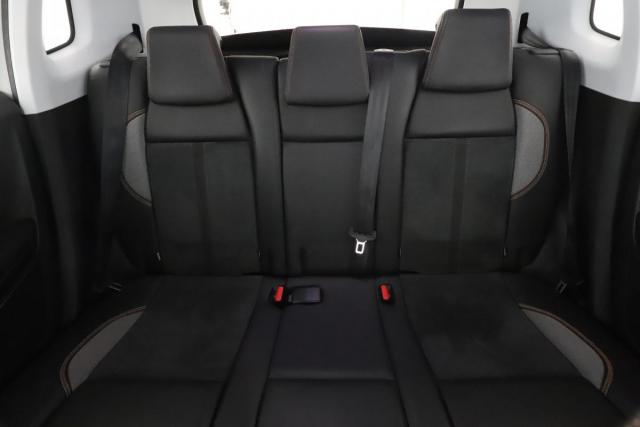 Peugeot 2008 image 7