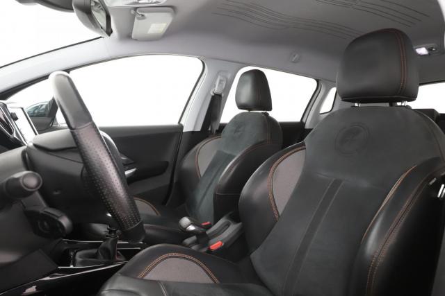 Peugeot 2008 image 2