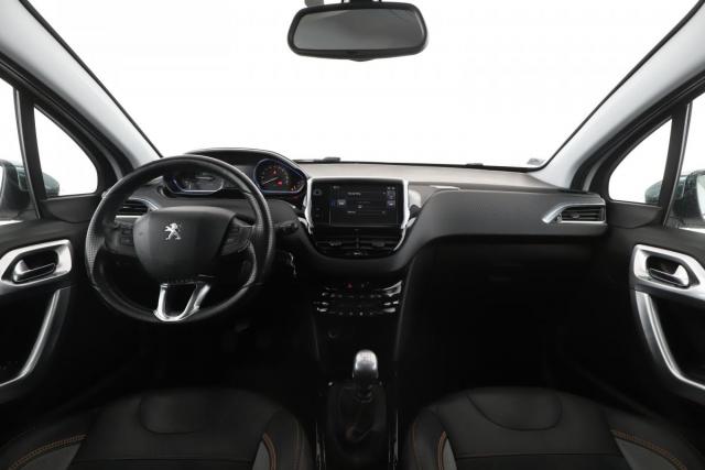 Peugeot 2008 image 3