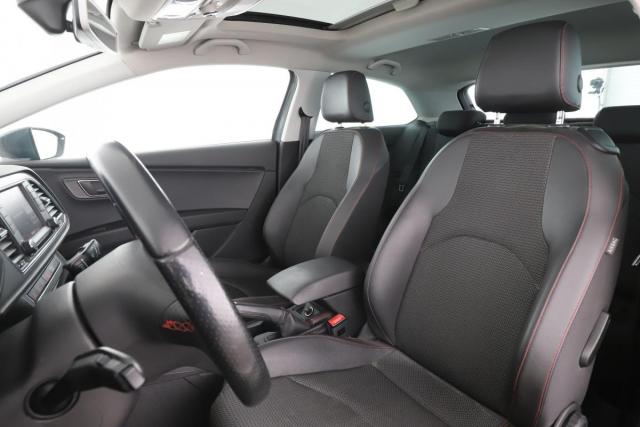 Seat Leon image 2