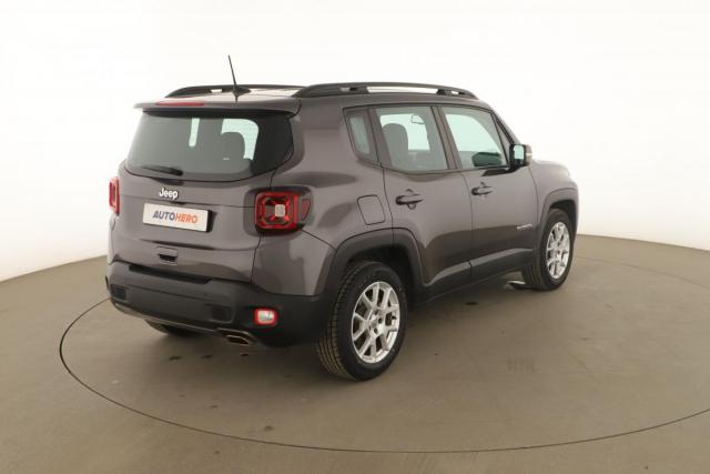 Jeep Renegade image 8