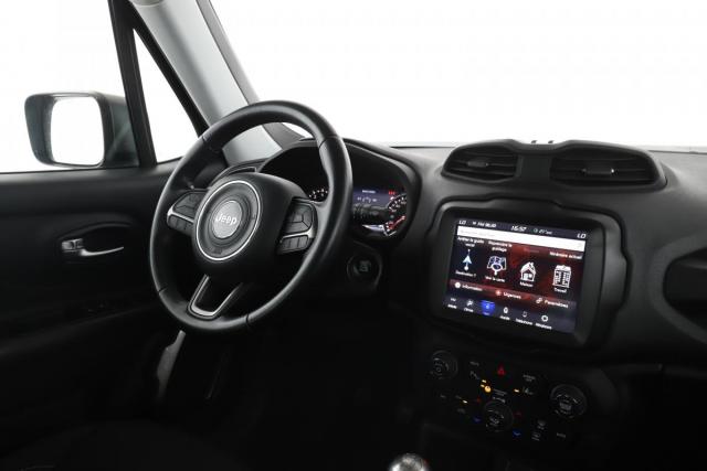 Jeep Renegade image 9