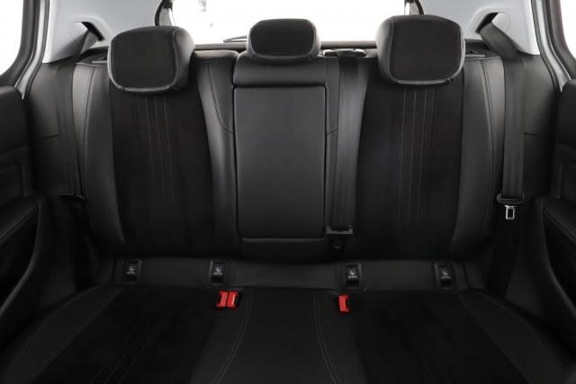 Peugeot 308 image 2