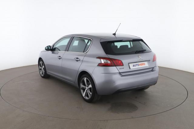 Peugeot 308 image 9