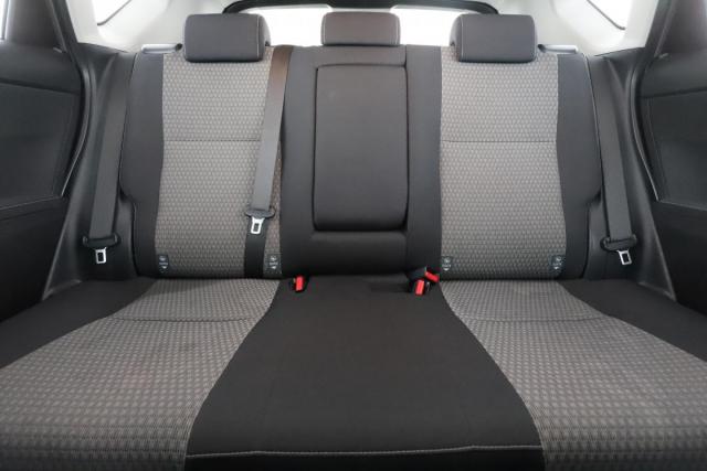 Toyota Auris image 4