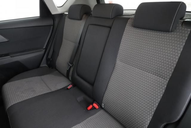 Toyota Auris image 3