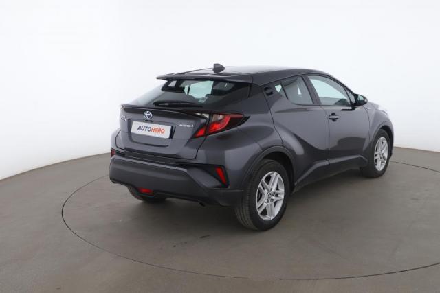 Toyota C-Hr image 5