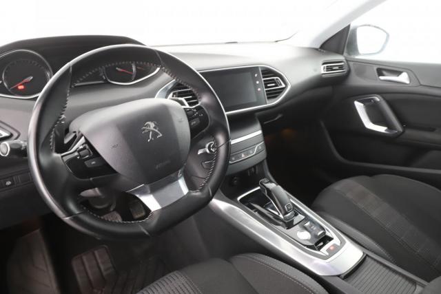 Peugeot 308 image 3