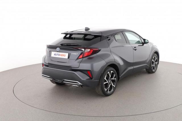 Toyota C-Hr image 2