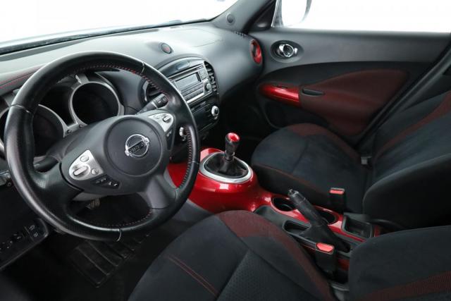 Nissan Juke image 9