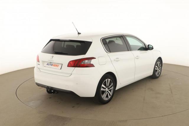 Peugeot 308 image 2