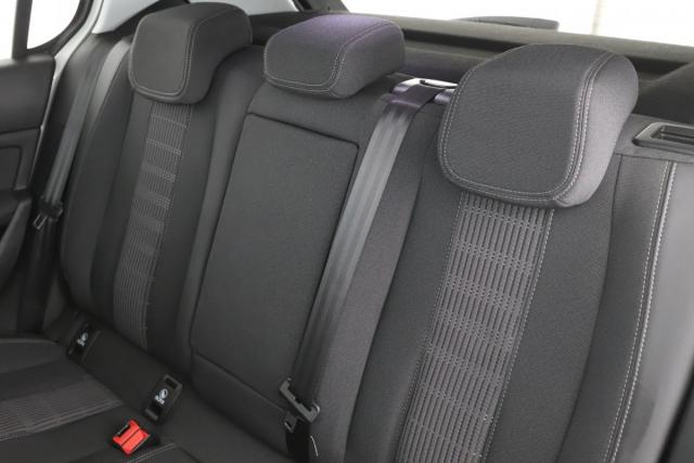 Peugeot 308 image 9