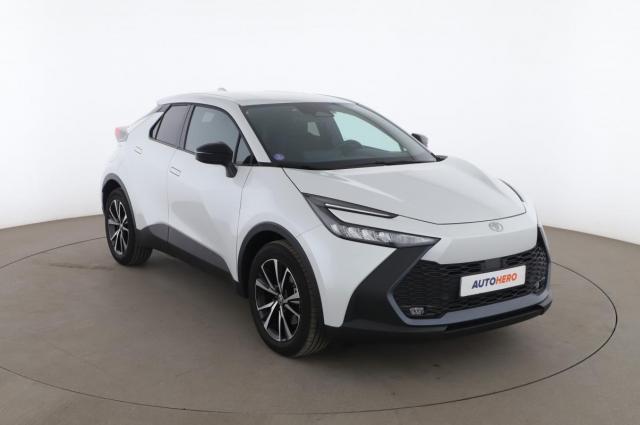 Toyota C-Hr image 6