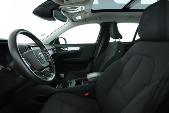 Volvo Xc40 image 8