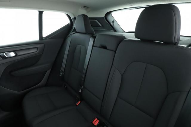 Volvo Xc40 image 6