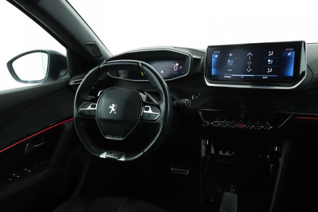 Peugeot 2008 image 6