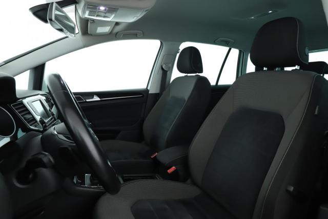 Volkswagen Golf Sportsvan image 6