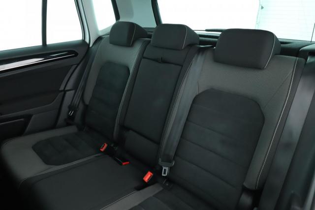 Volkswagen Golf Sportsvan image 4