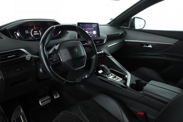 Peugeot 3008 image 2