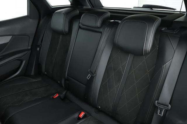 Peugeot 3008 image 3