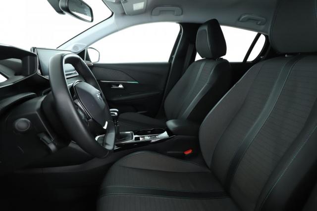 Peugeot 208 image 5