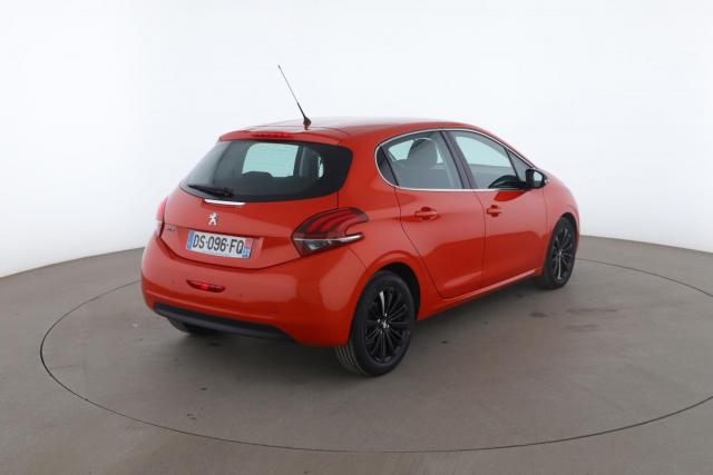 Peugeot 208 image 6