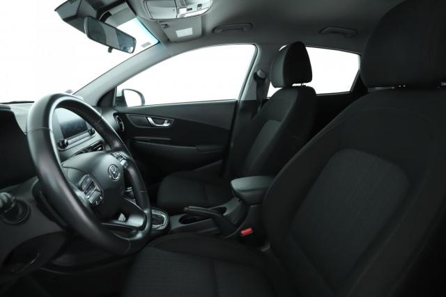 Hyundai Kona image 9