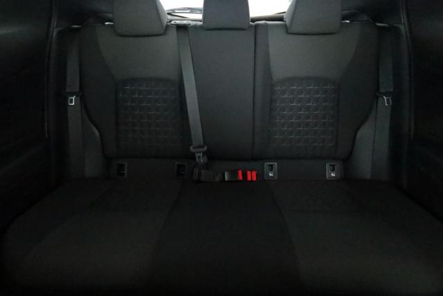 Toyota C-Hr image 5