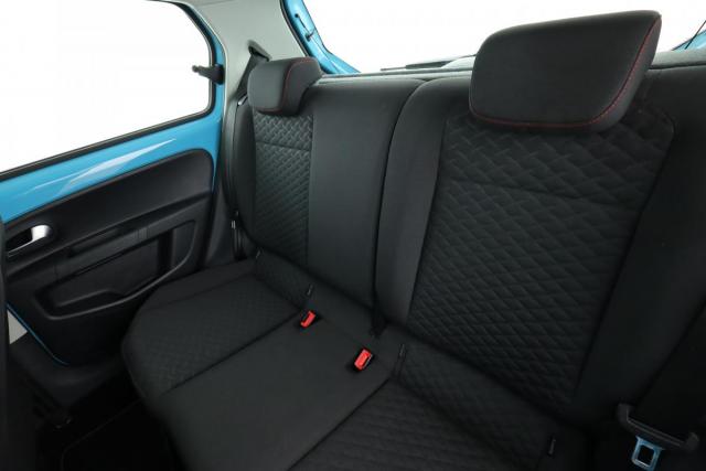 Volkswagen Up! image 6
