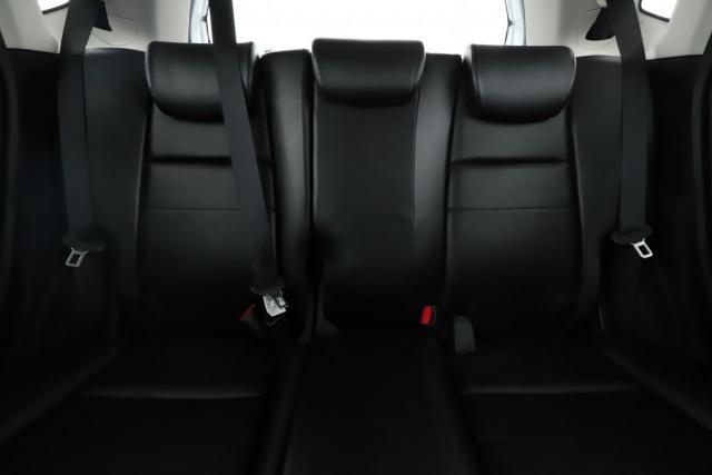 Honda Jazz image 9