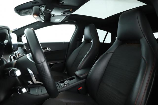 Mercedes Benz Cla Shooting Brake image 7