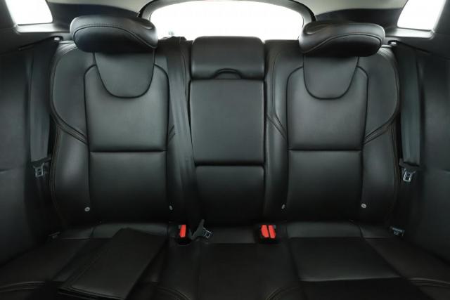 Volvo V40 Cross Country image 9