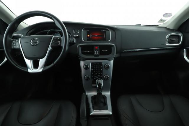 Volvo V40 Cross Country image 3